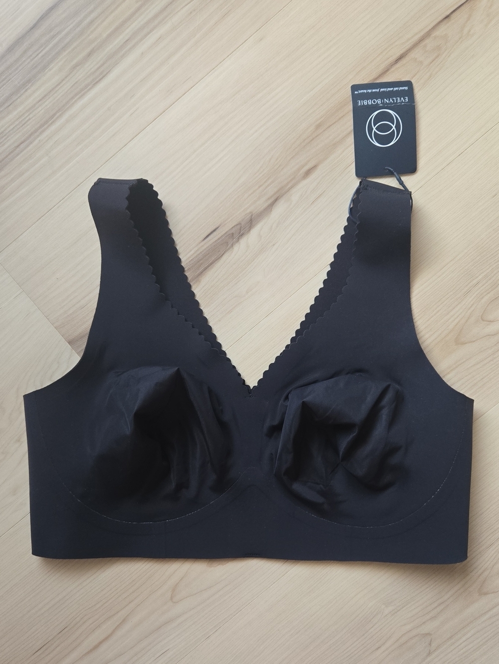 NWT Evelyn & Bobbie Evelyn Bra, Size Large